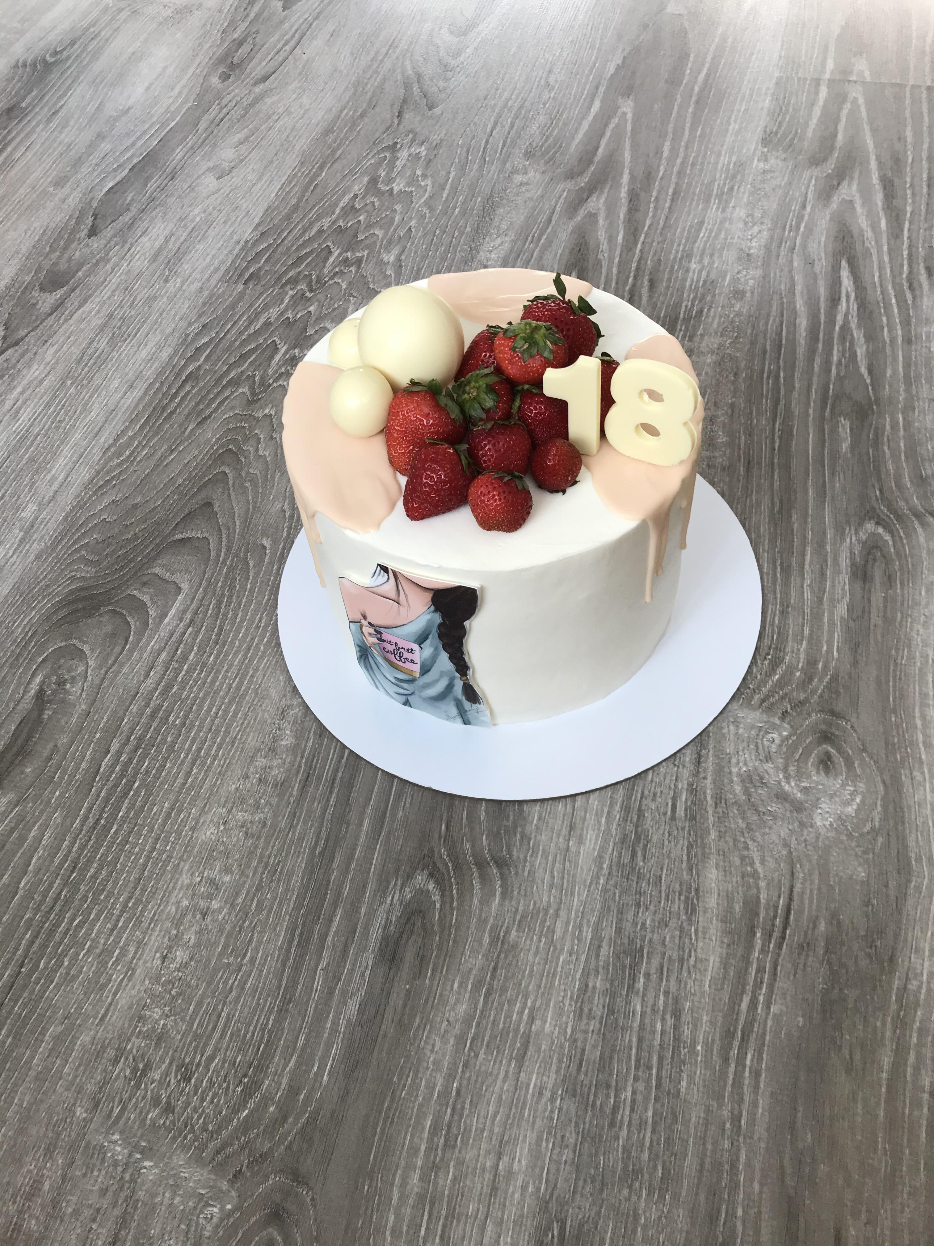 Торт на 18 лет для девушки на заказ от CakeMosCake
