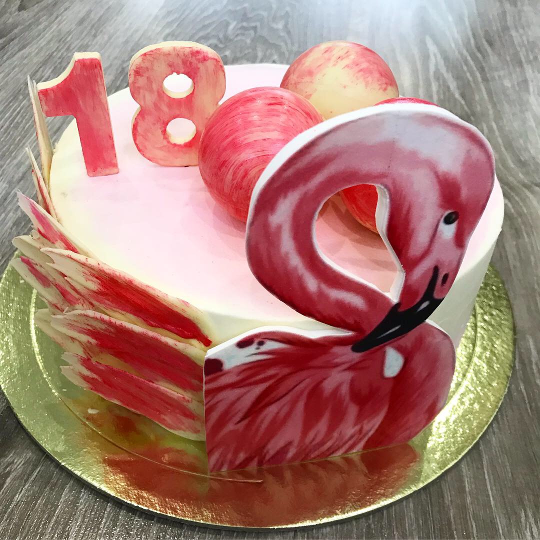 Торт Розовый фламинго  на заказ от CakeMosCake