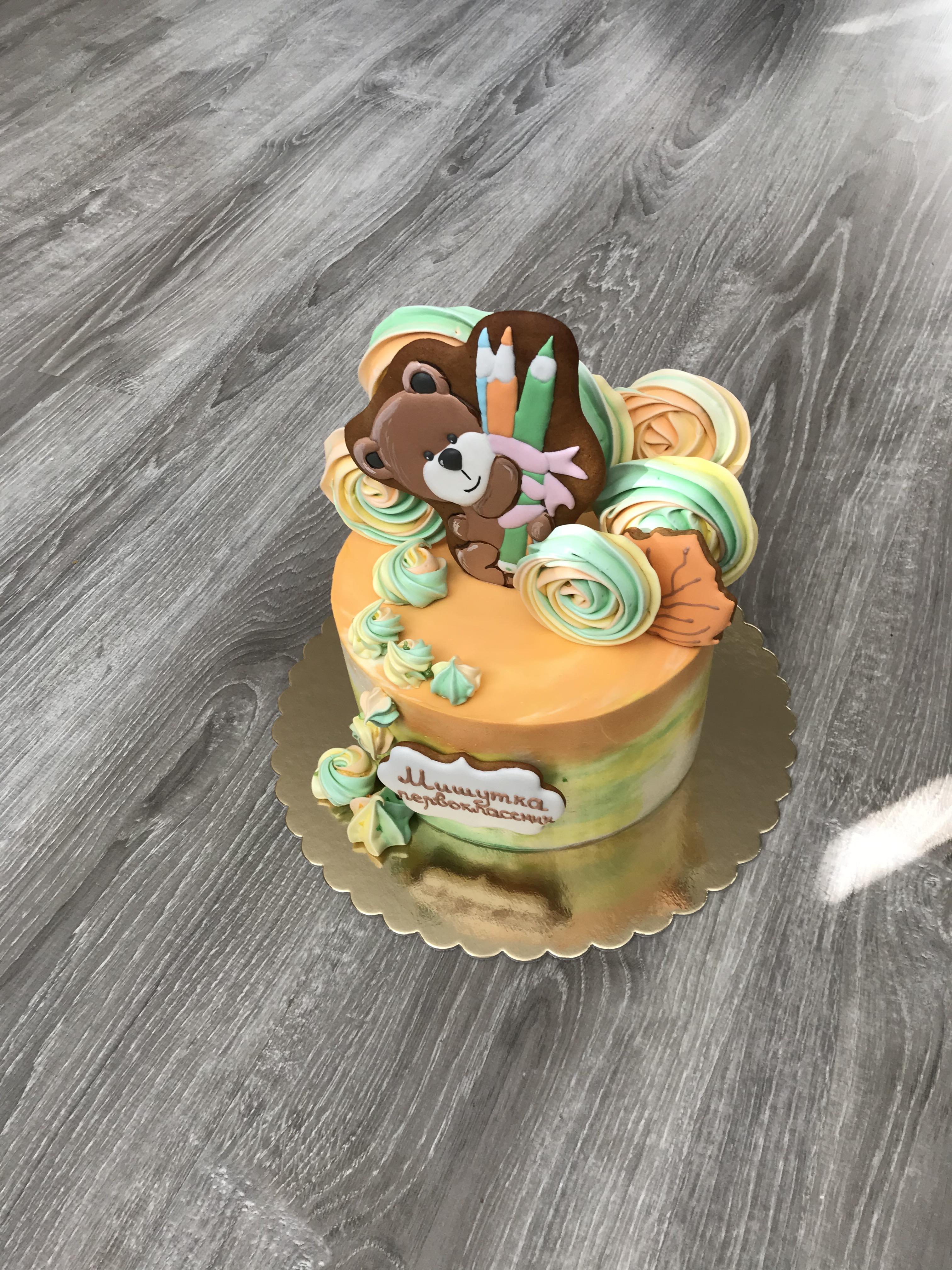 Торт с мишкой - первокласснику на заказ от CakeMosCake